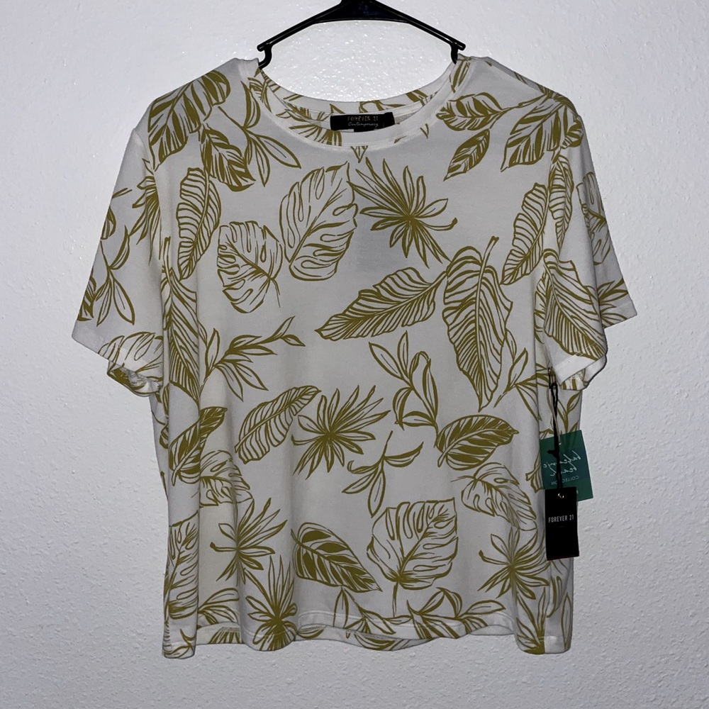 Printed tropical design women’s t-shirt